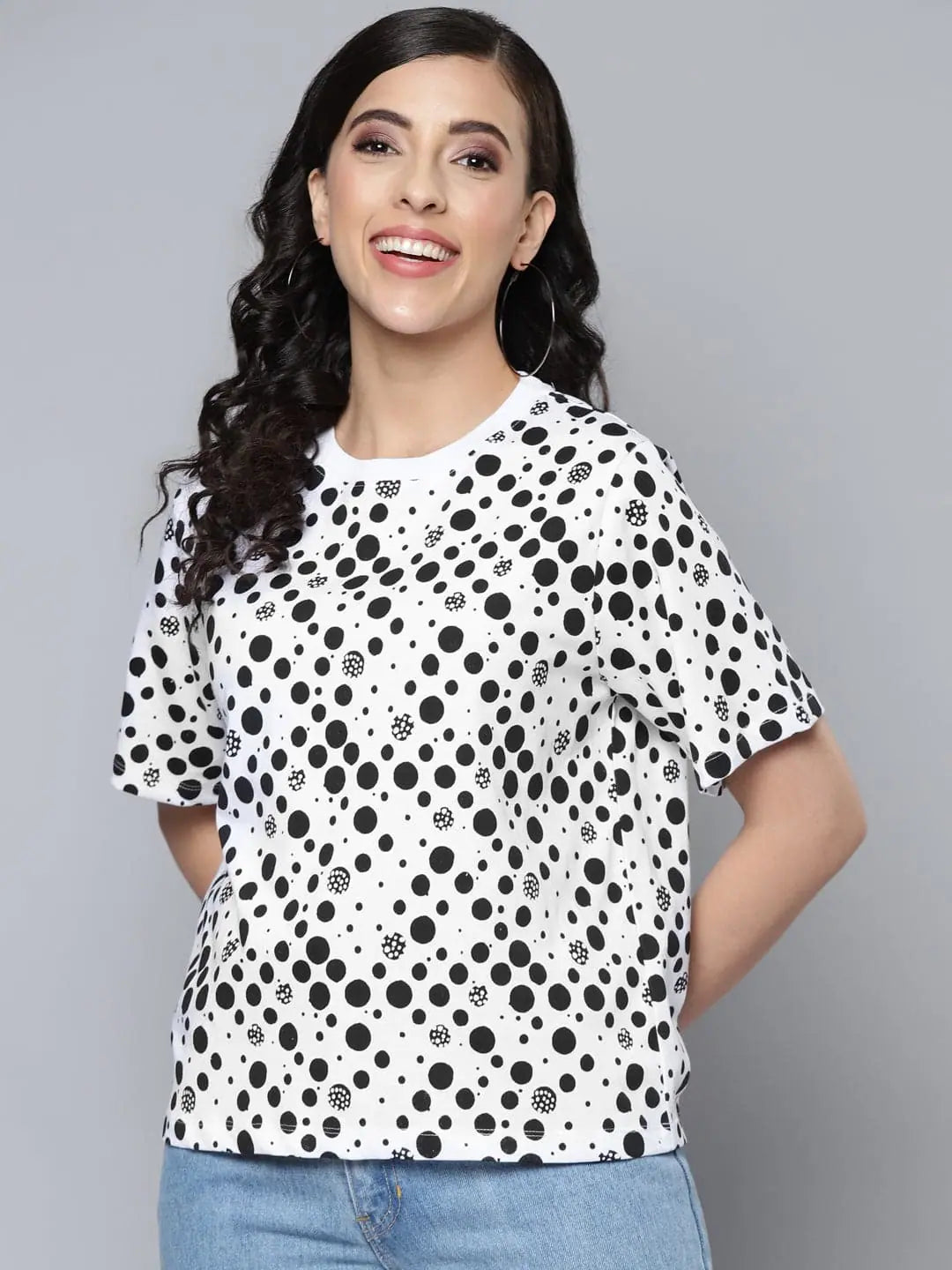 Women Black Polka Dot Regular T-ShirtPainted T-Shirts