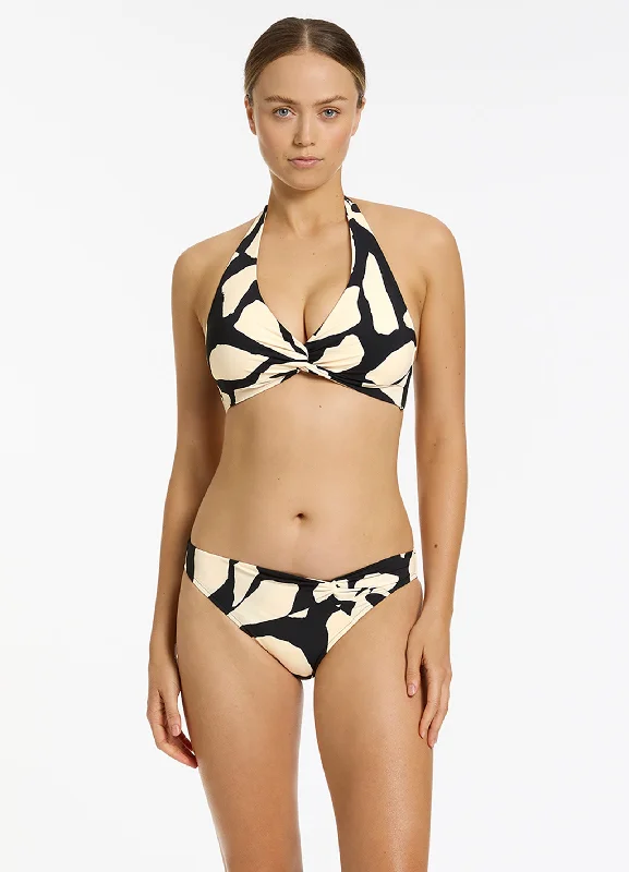 SwimbraletteFiore D-DD Twist Front Bikini Top - Black